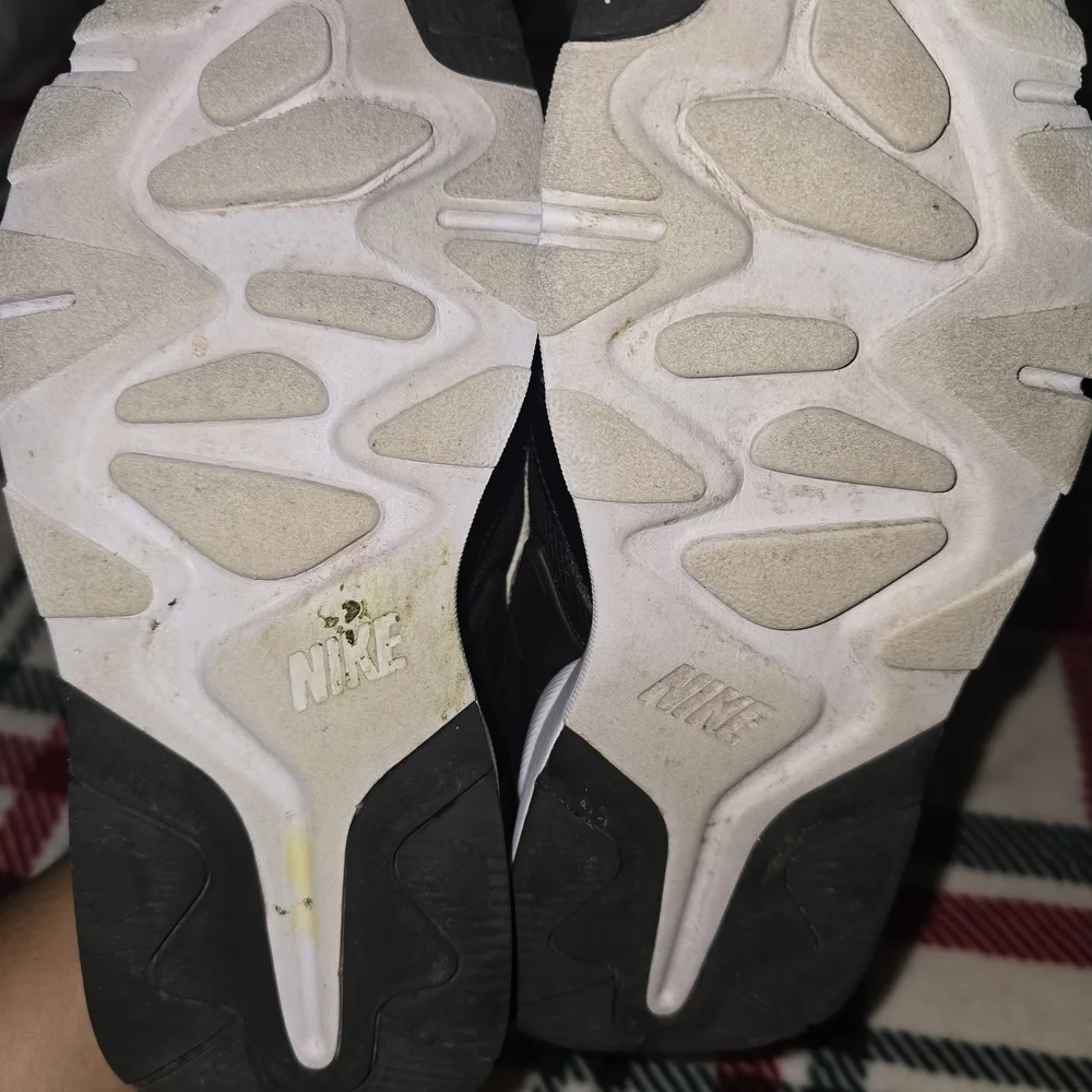 Nike Black and White Sneakers
